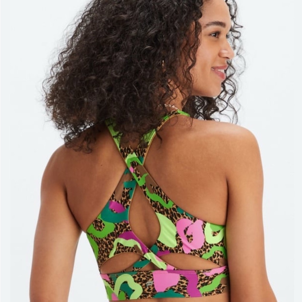 Multicolor animal  Print fabletics sports bra (m)